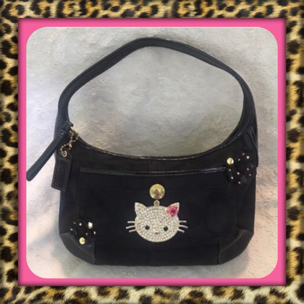 Beautiful COACH Hobo Monogram Bag. One of a kind!🔥